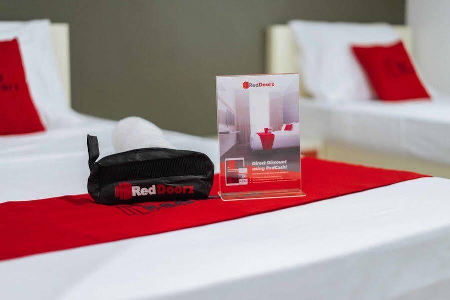 Reddoorz Plus @ Roxas Street Davao City Eksteriør bilde